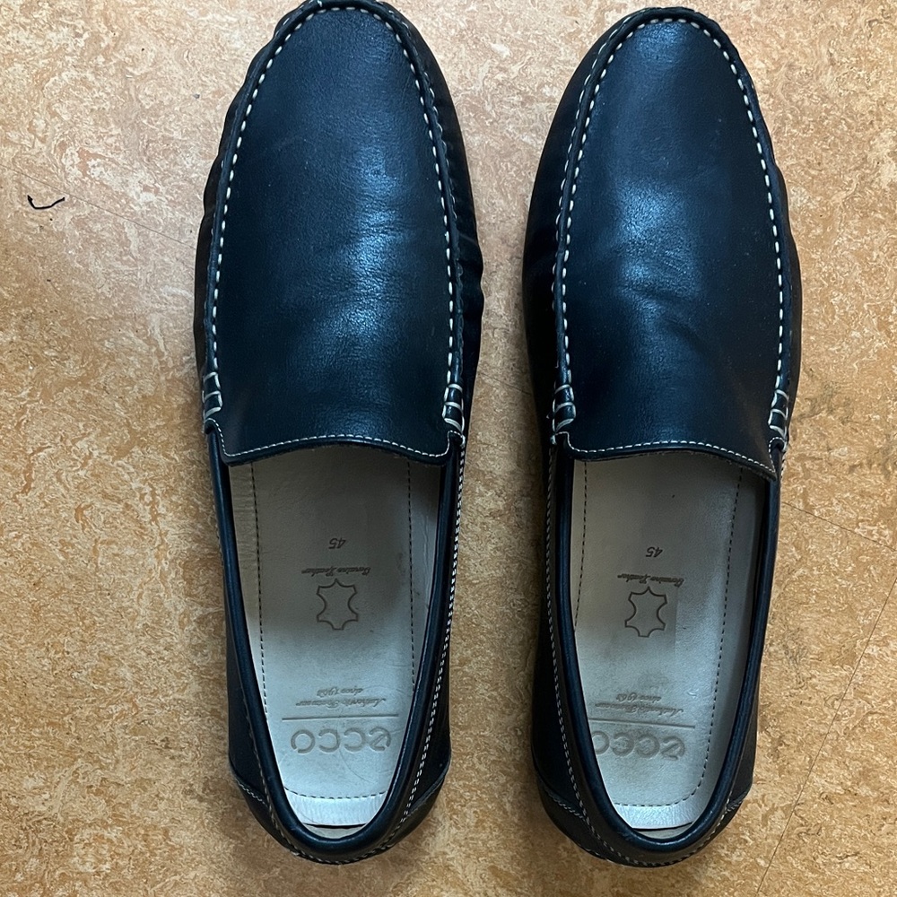 Ecco Men's Dark Leather Slip-Ons